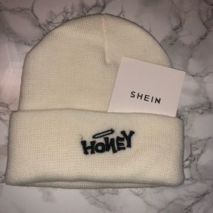 "Honey" white beanie